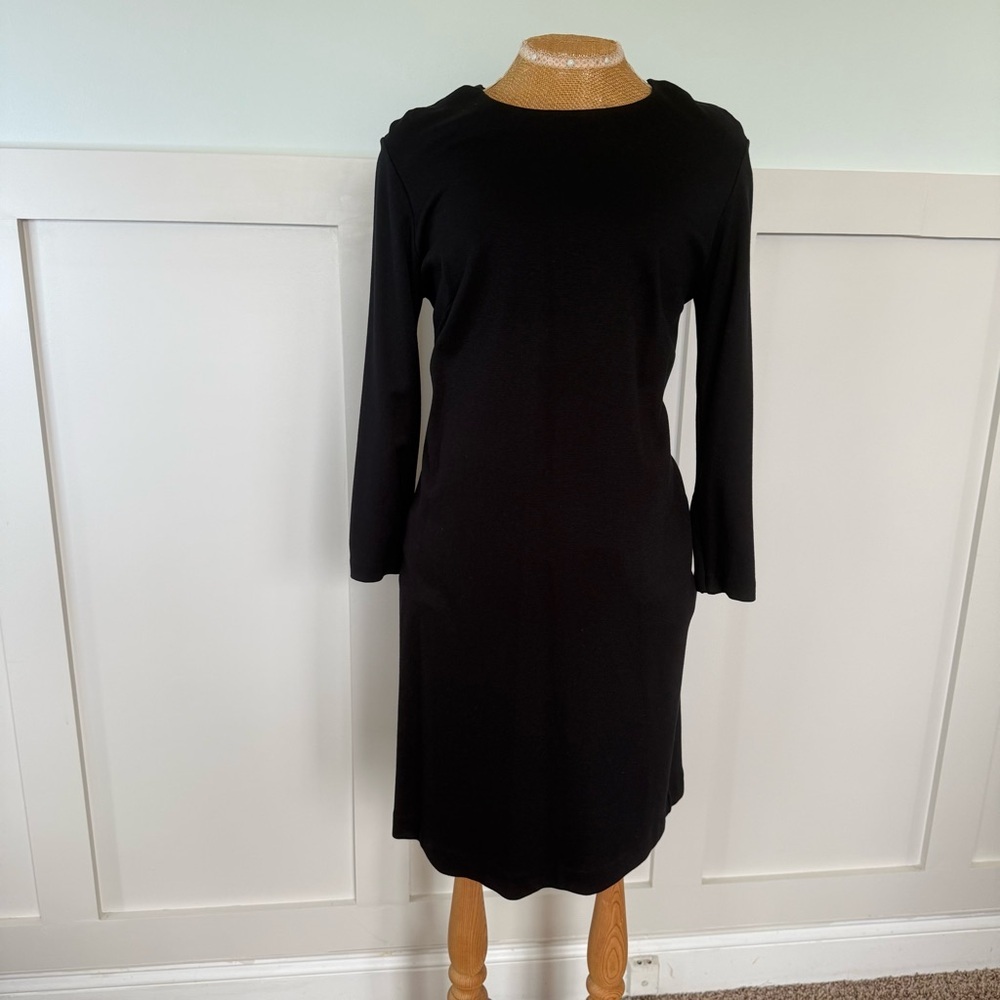Ann Taylor Classic Black Shift Dress Women’s Medium Black gold Zip 3/4 Sleeve